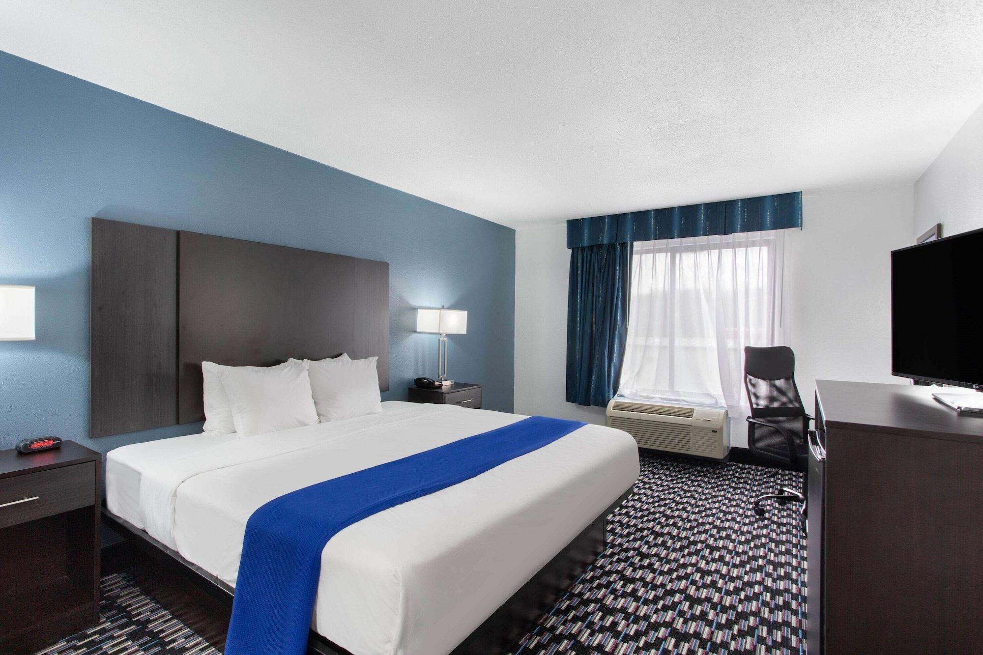 Baymont By Wyndham Charlotte University Ngoại thất bức ảnh