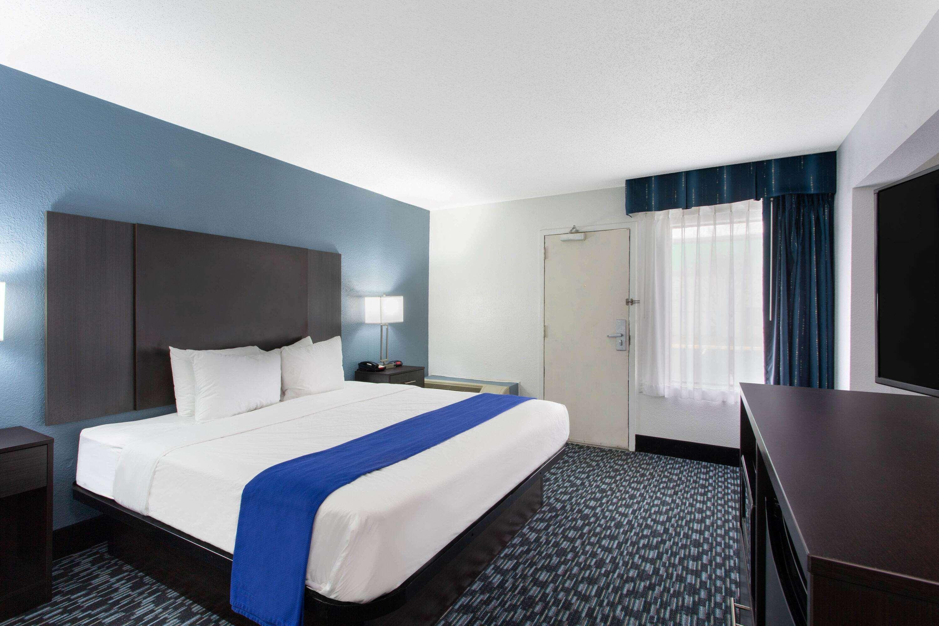 Baymont By Wyndham Charlotte University Ngoại thất bức ảnh