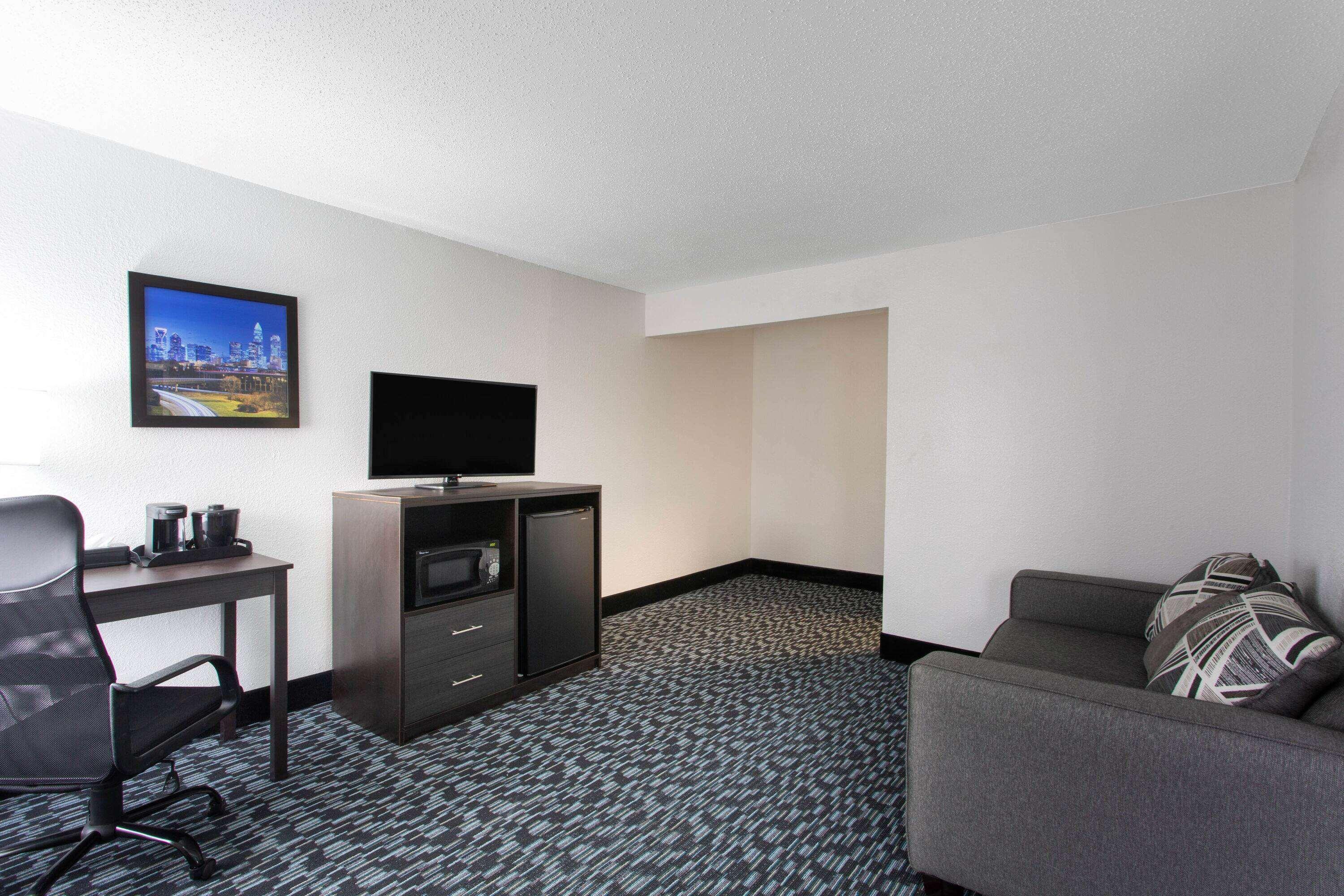 Baymont By Wyndham Charlotte University Ngoại thất bức ảnh