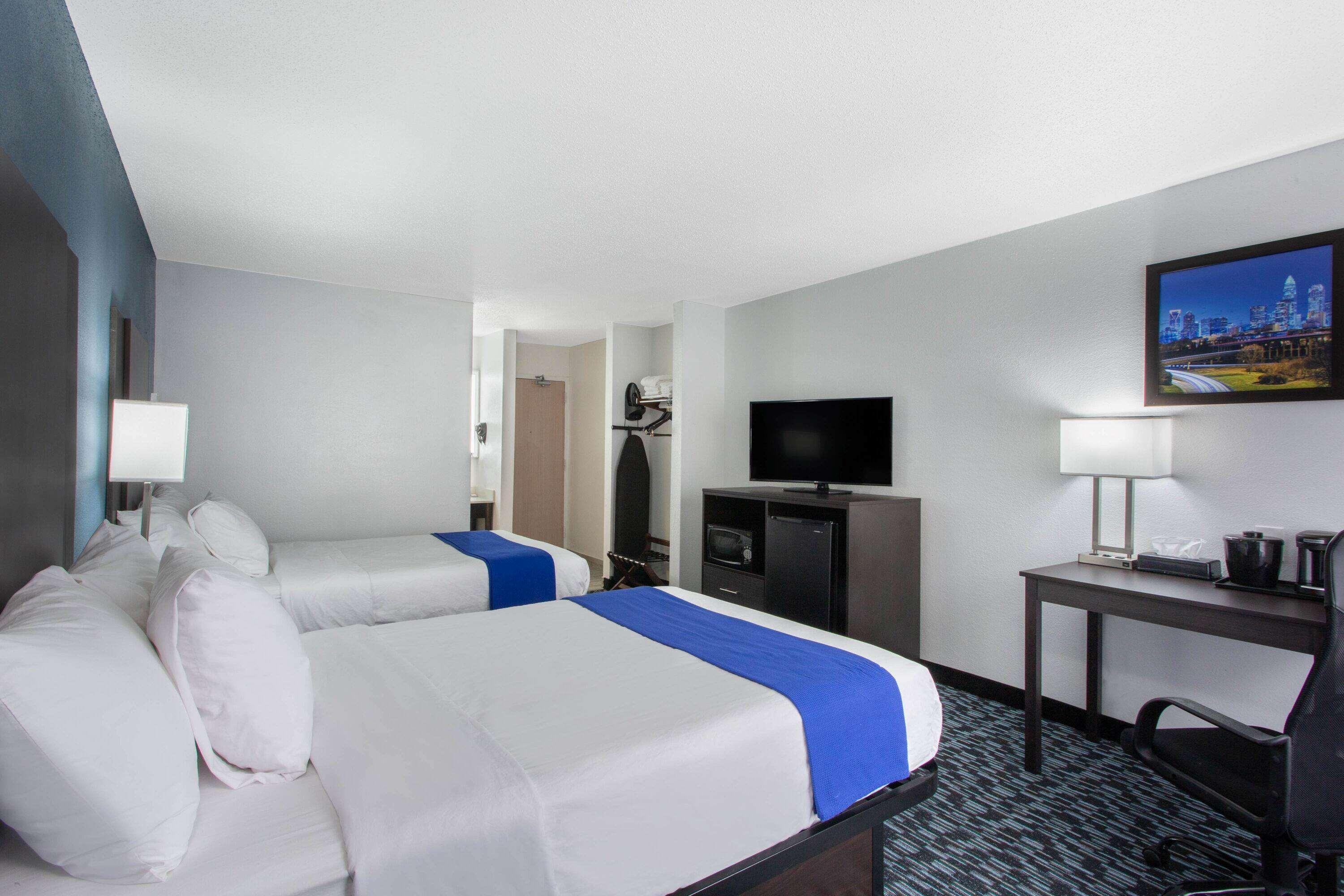 Baymont By Wyndham Charlotte University Ngoại thất bức ảnh